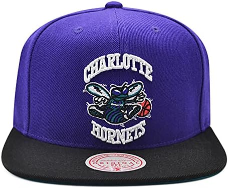 Mitchell & amp; Ness Charlotte Hornets Snapback šešir-ljubičasta / crna / Throwback-košarkaška kapa za muškarce